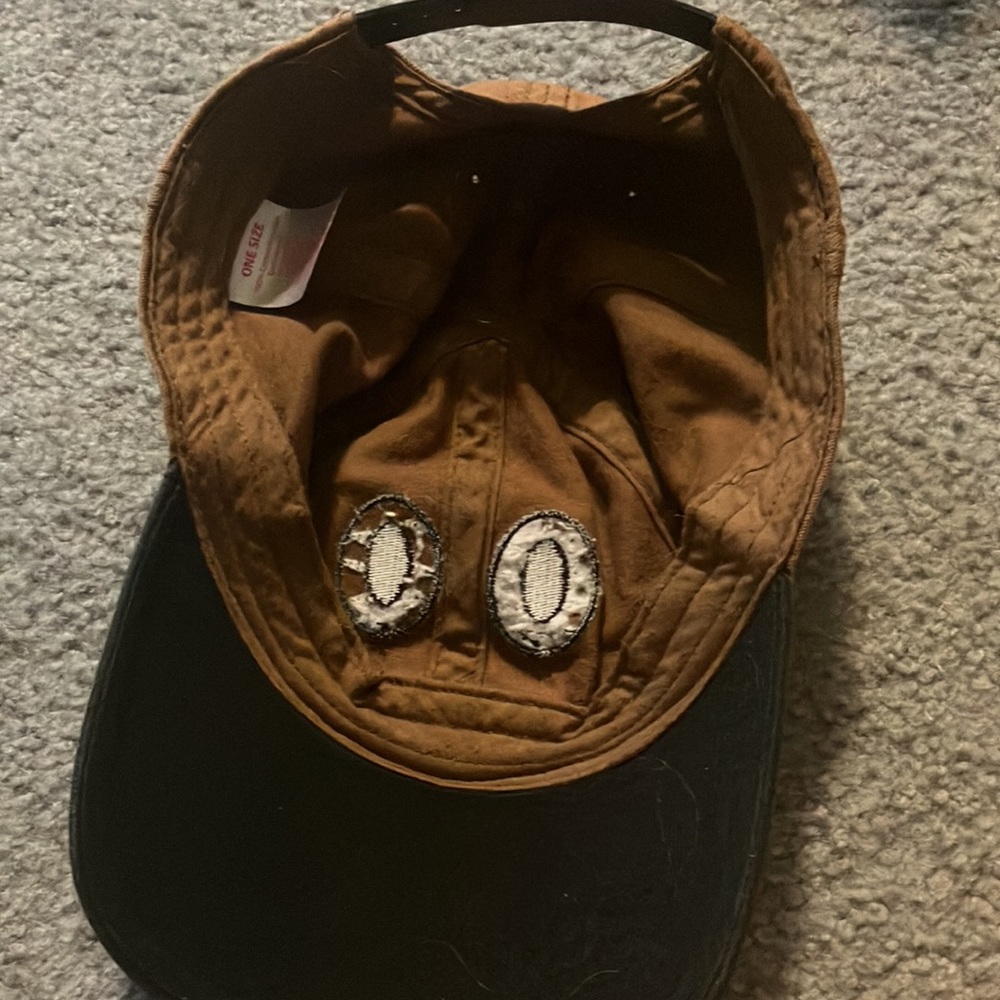 Poop Hat - Picture 2 of 3